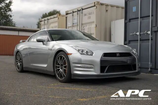 Nissan GT-R