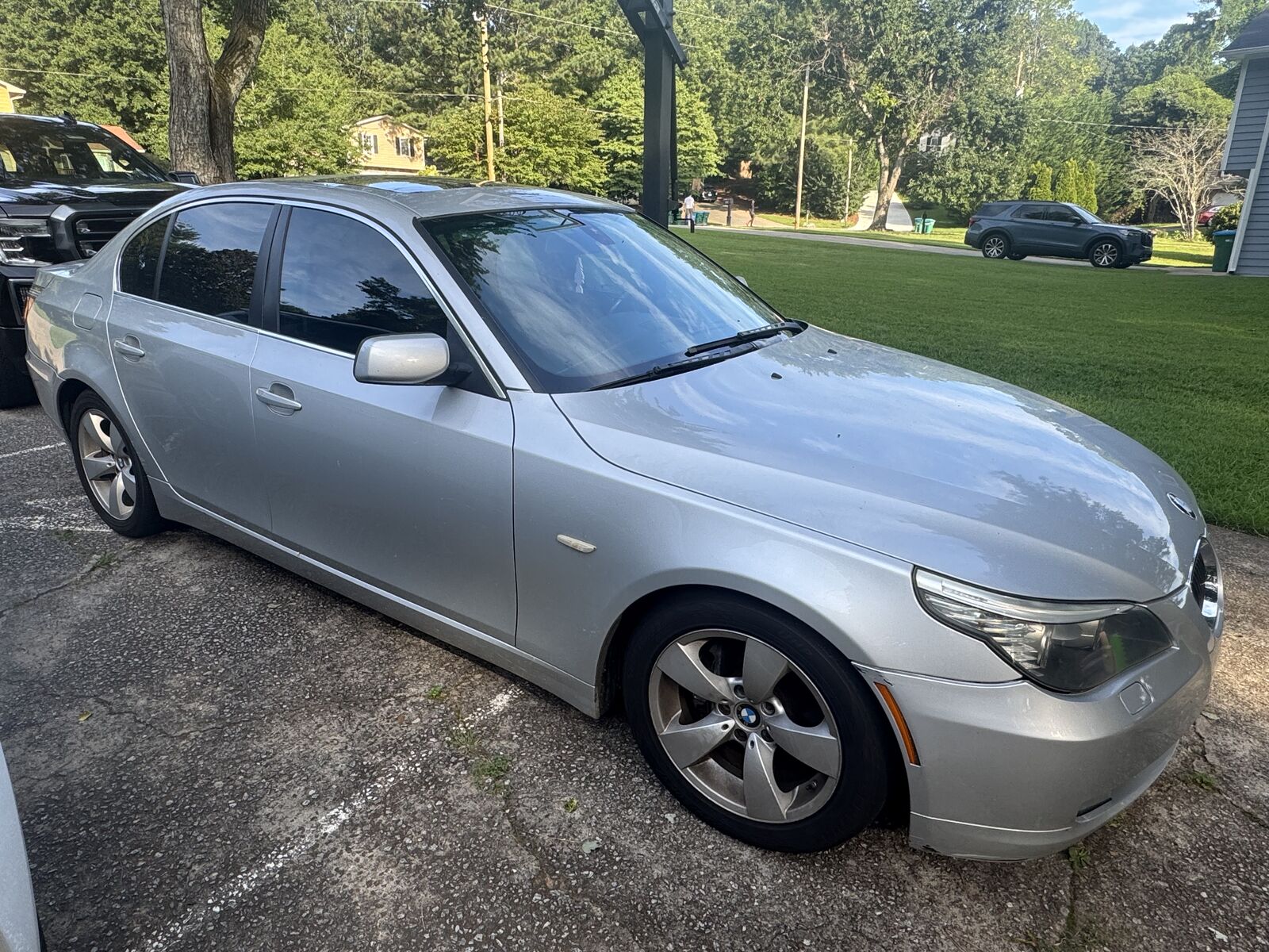 BMW 528i