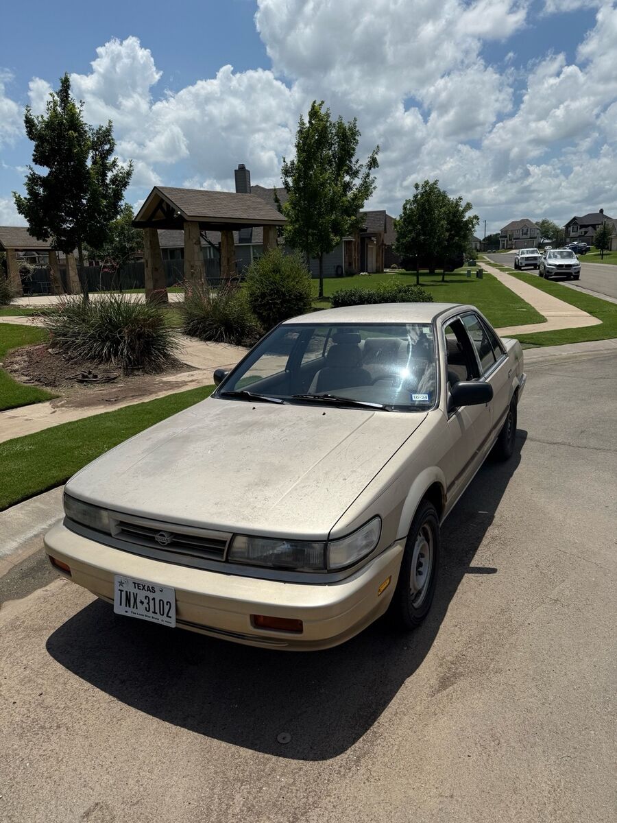 Nissan Stanza
