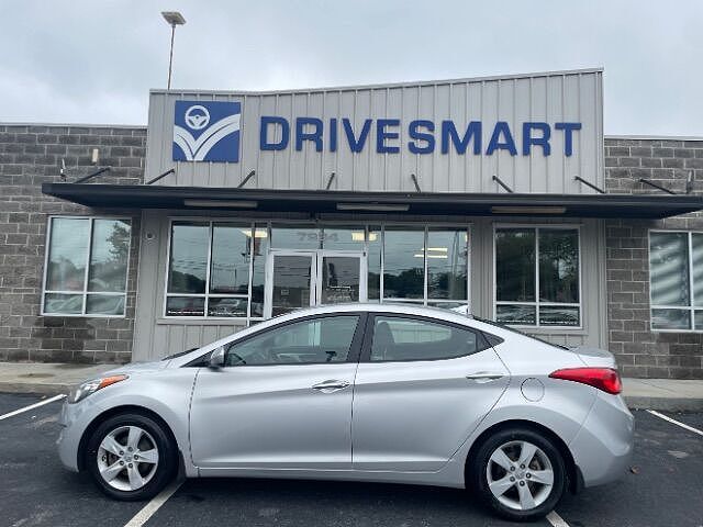 2013 HYUNDAI Elantra
