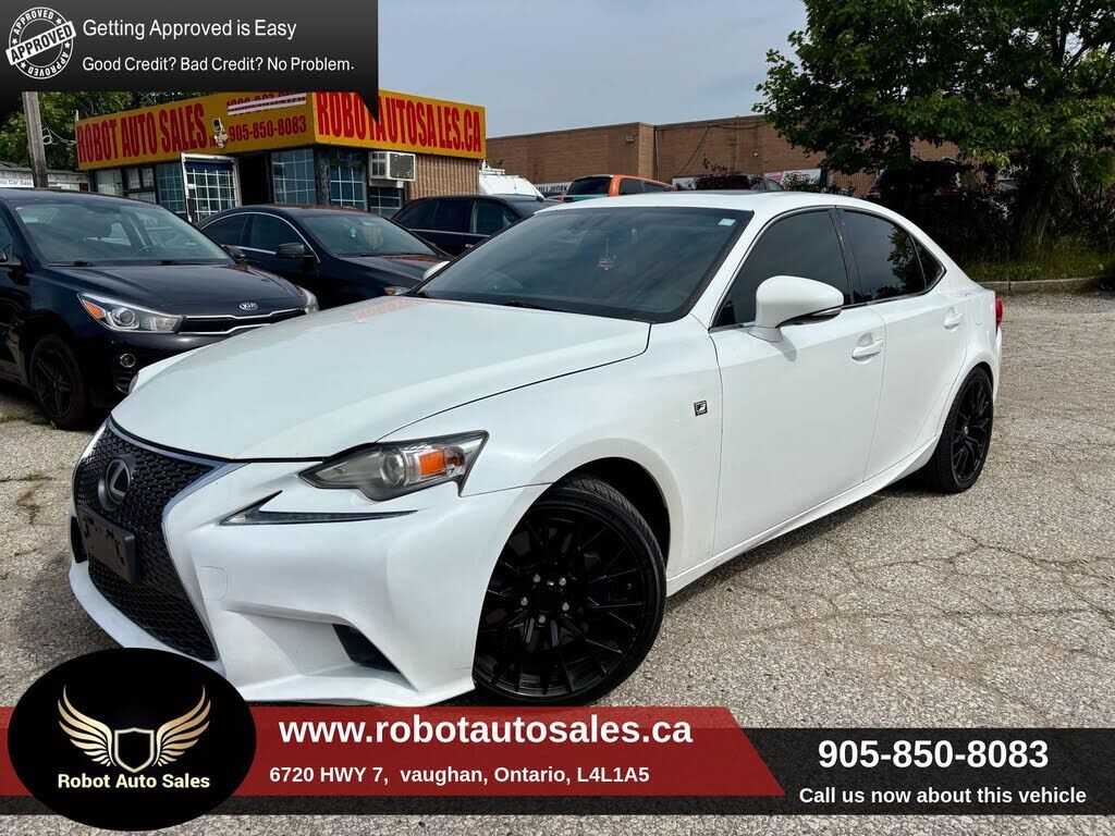 Lexus IS
