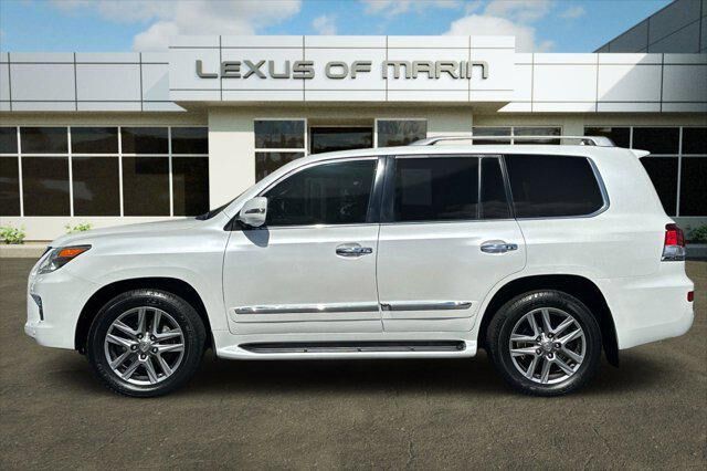 Lexus LX