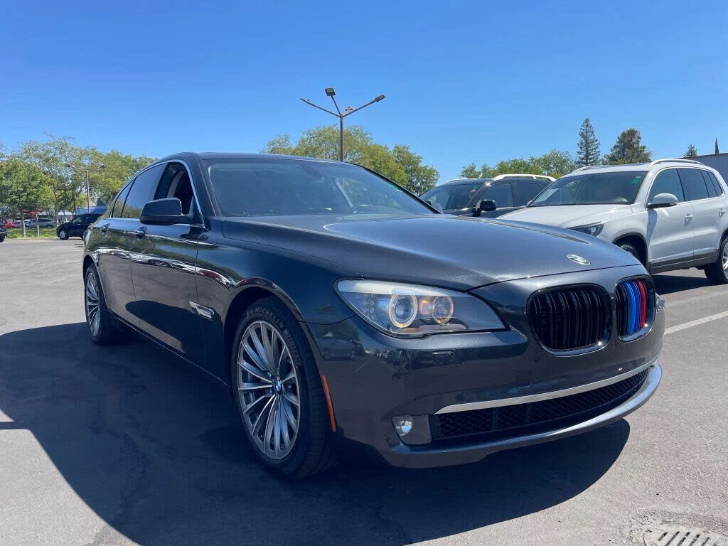 BMW 750i