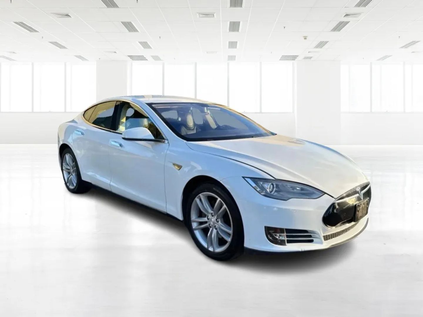 2014 TESLA Model S