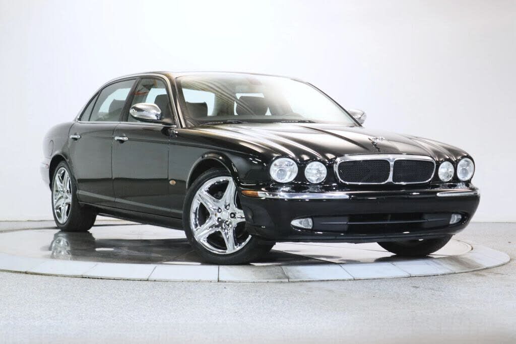 Jaguar XJ
