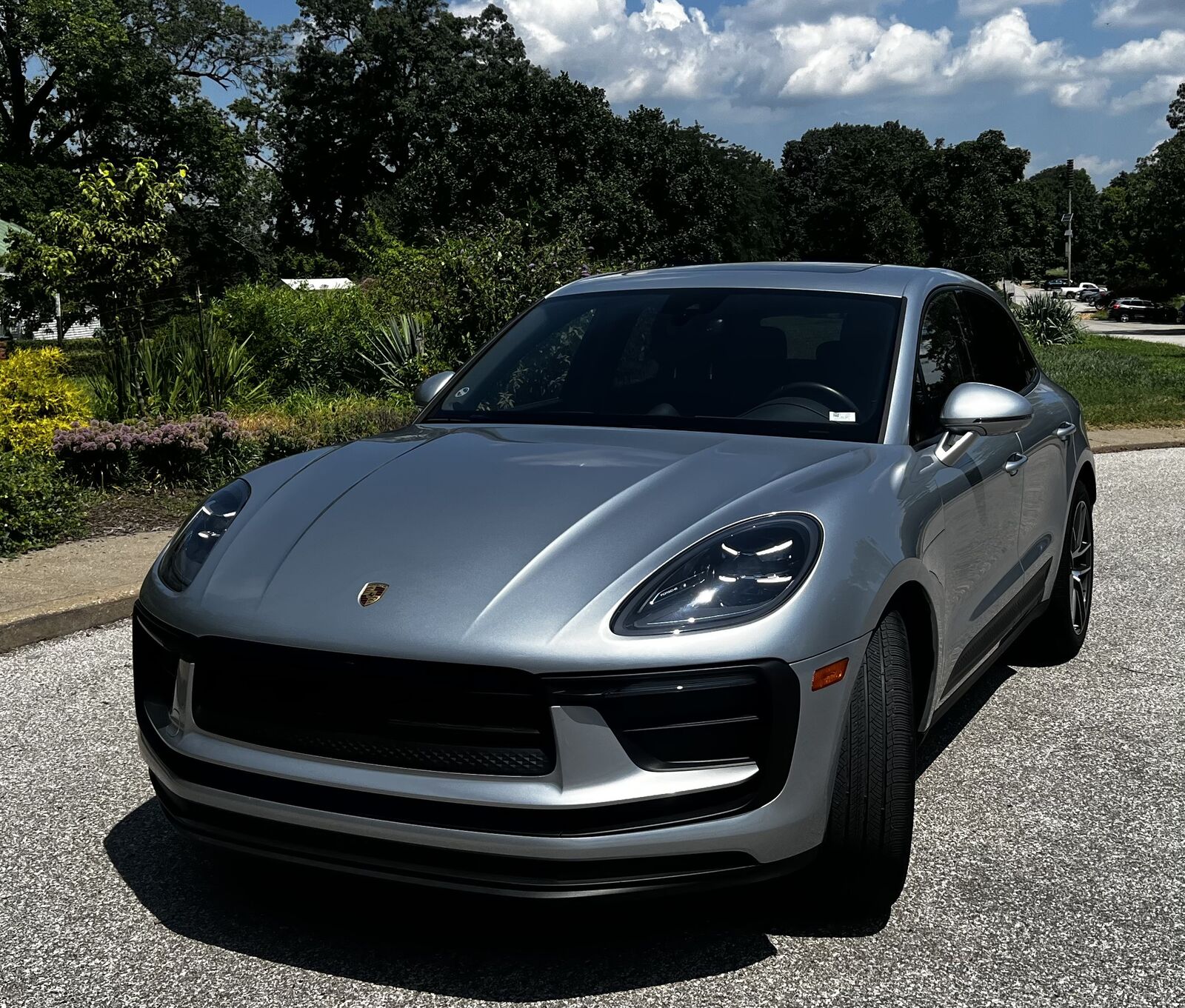 2023 PORSCHE Macan