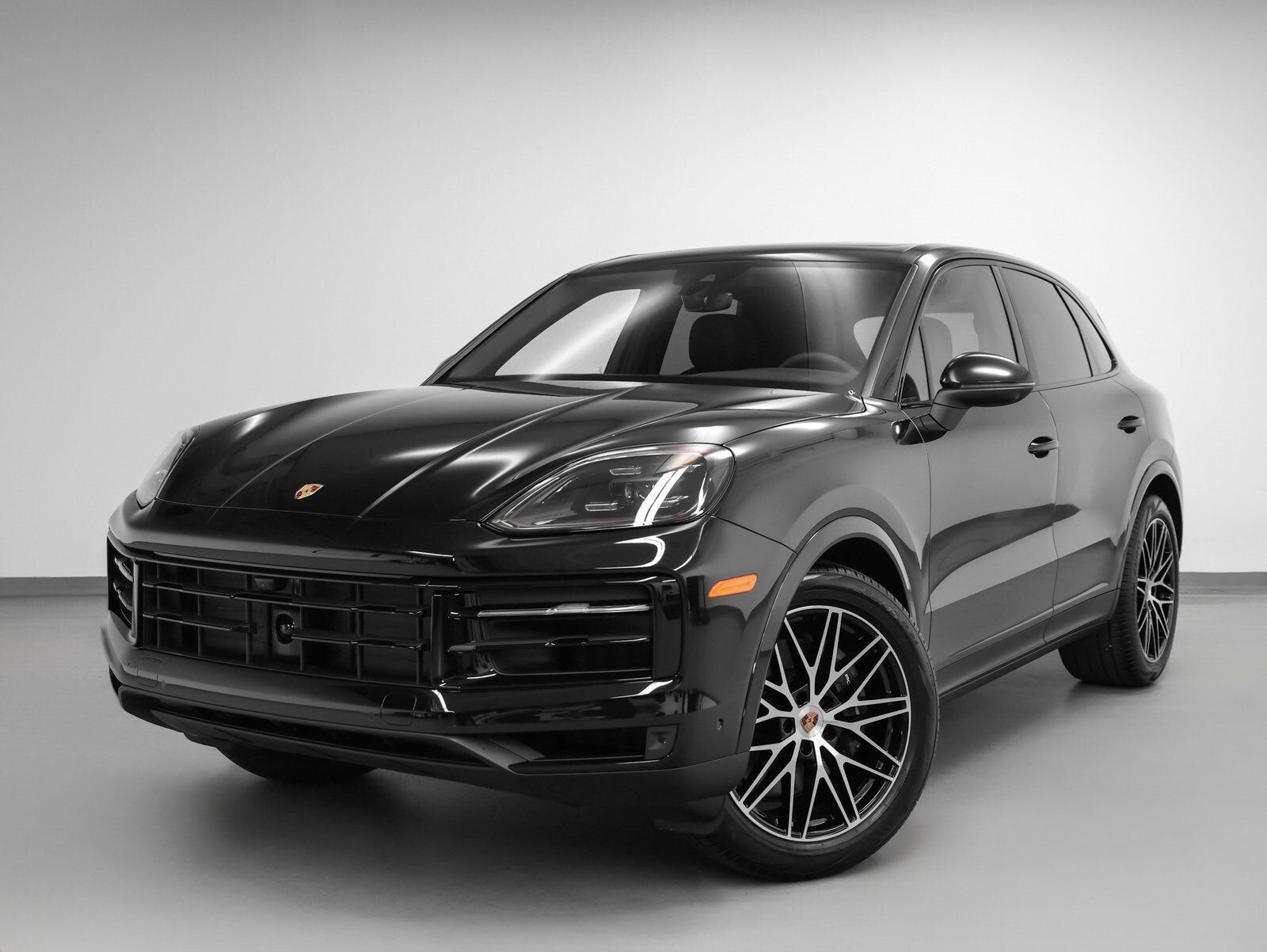 2025 PORSCHE Cayenne