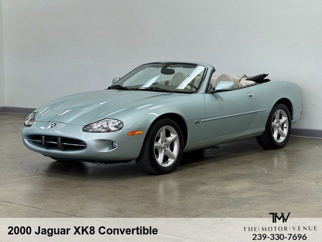 Jaguar XK8