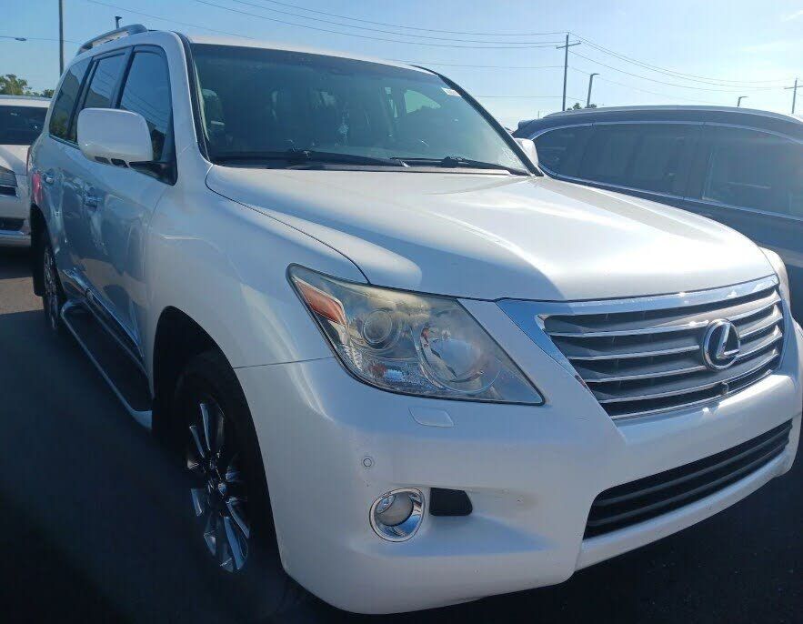 Lexus LX