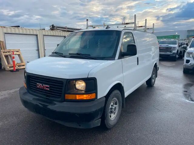 GMC Savana