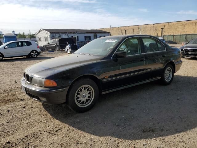 BMW 528i