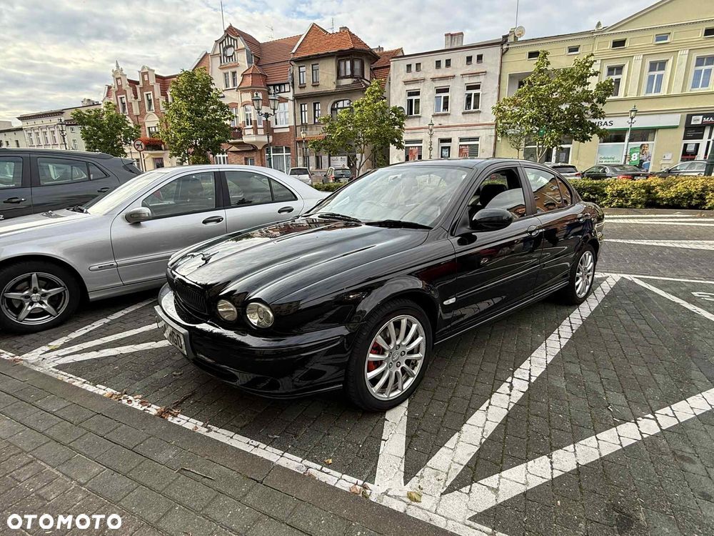 Jaguar X-Type