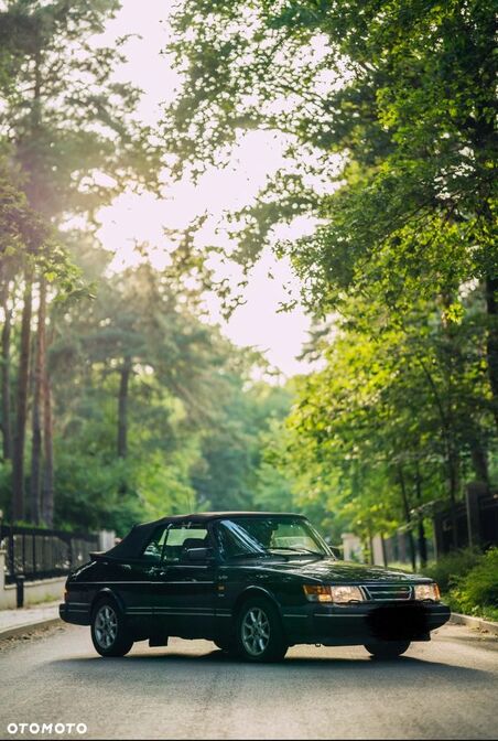 Saab 900