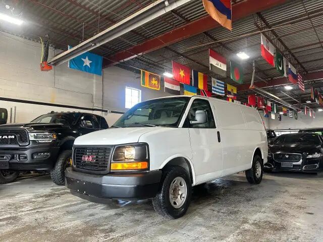GMC Savana