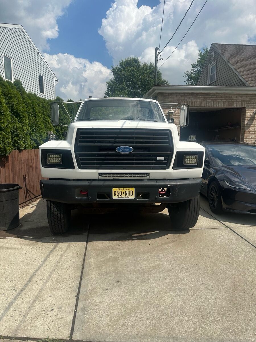 Ford F-800