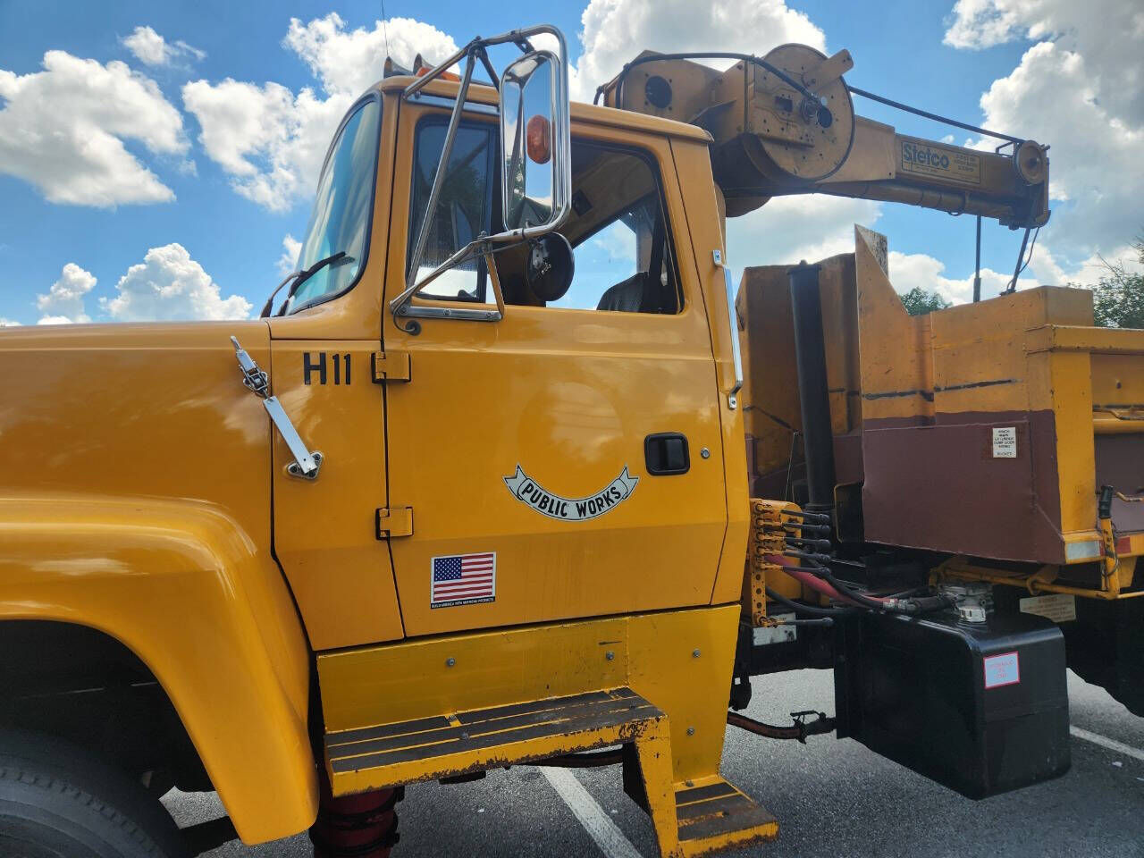 Ford L8000