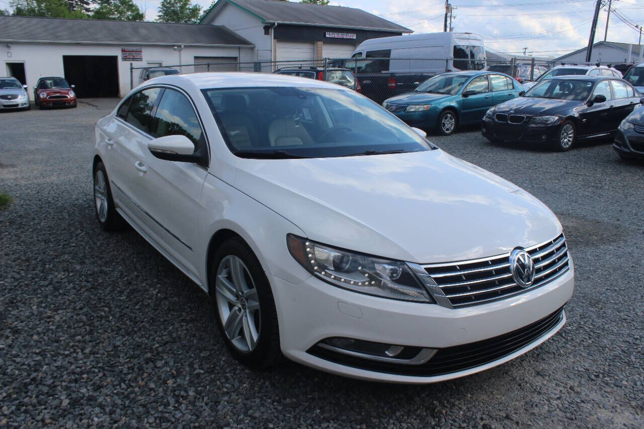 2013 VOLKSWAGEN Passat