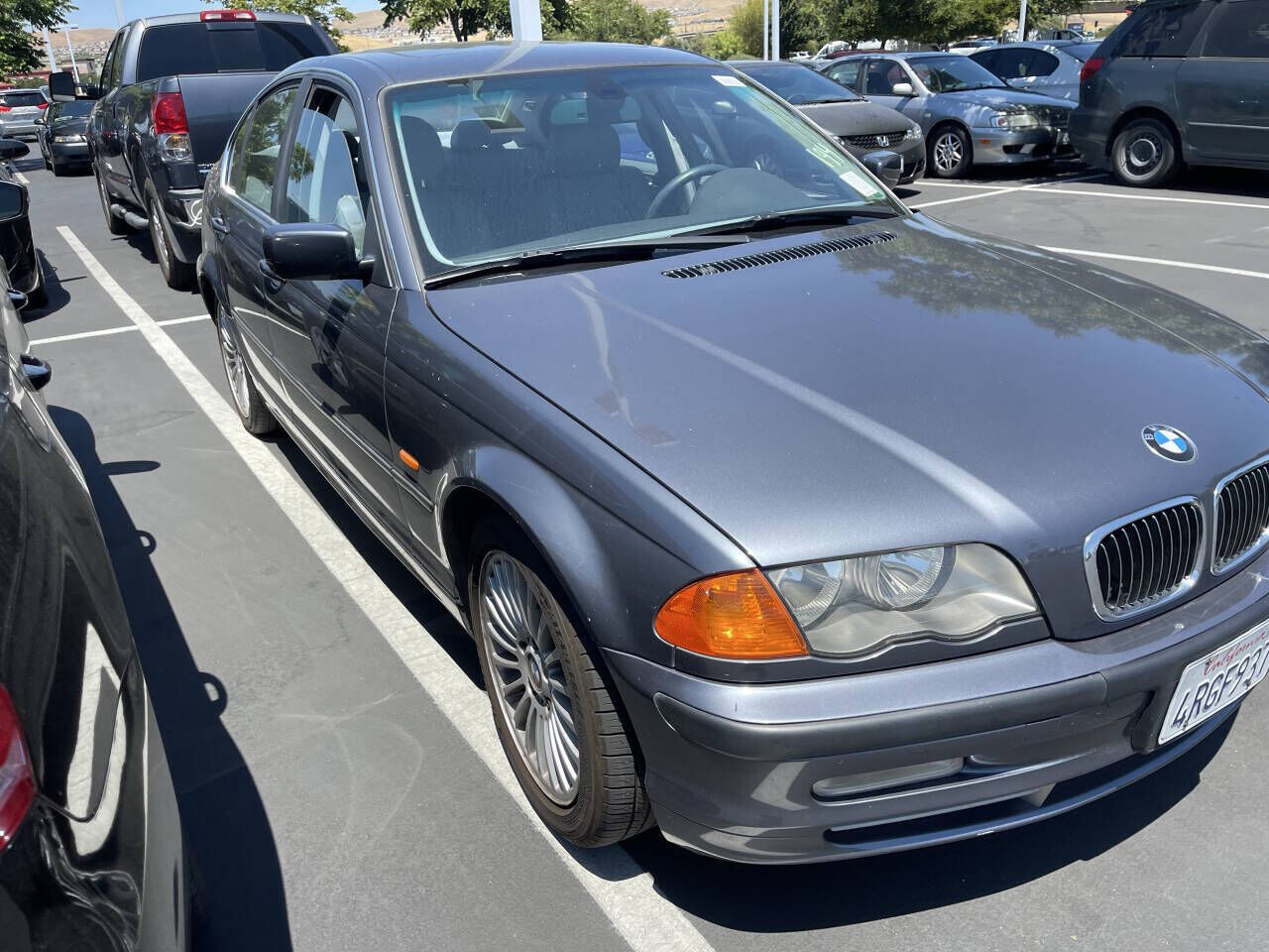 BMW 330i