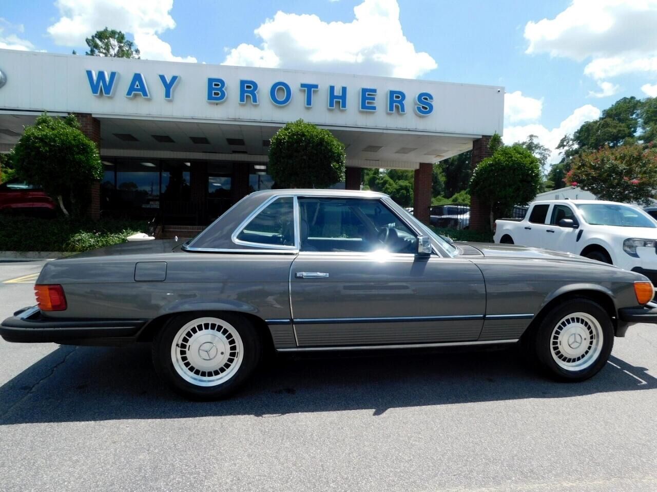 1983 MERCEDES-BENZ 380