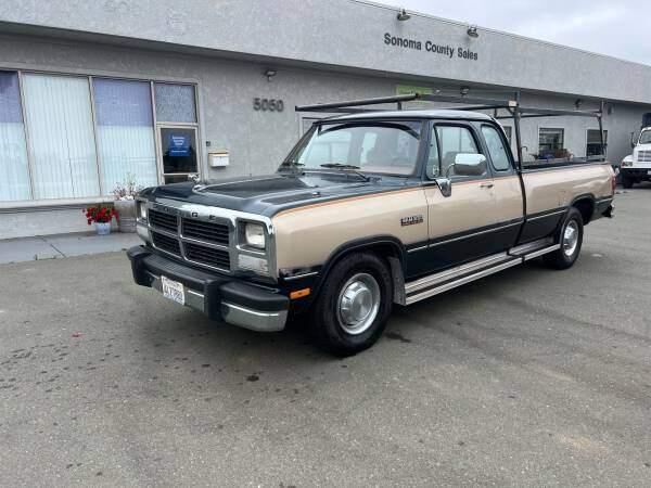 Dodge D-Series