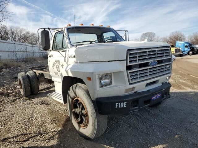 Ford F-700