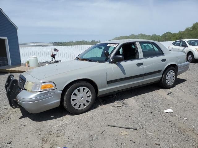 Ford Crown Victoria