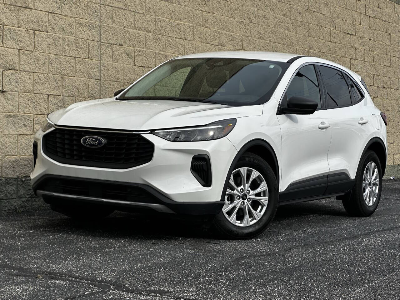 2023 FORD Escape