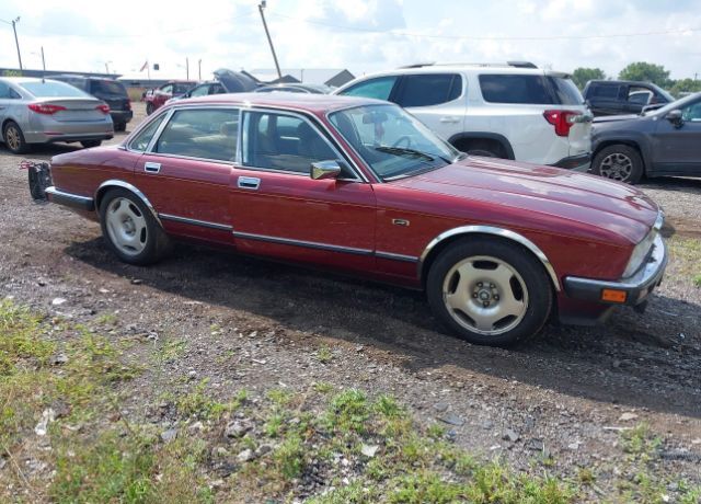 Jaguar XJ6
