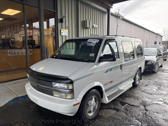 Chevrolet Astro Van