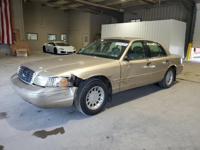 Ford Crown Victoria