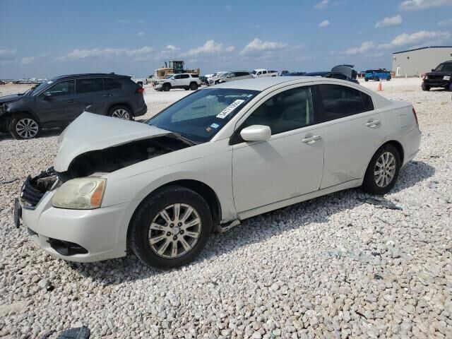 Mitsubishi Galant