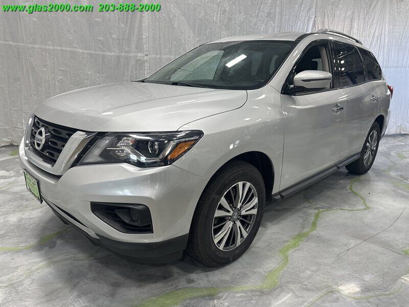 2020 NISSAN Pathfinder