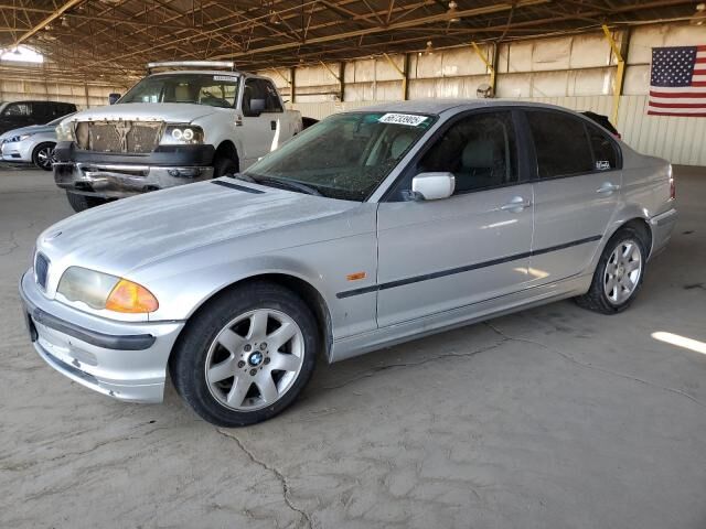 BMW 323i