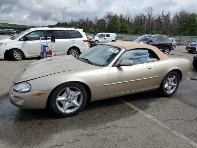 Jaguar XK8