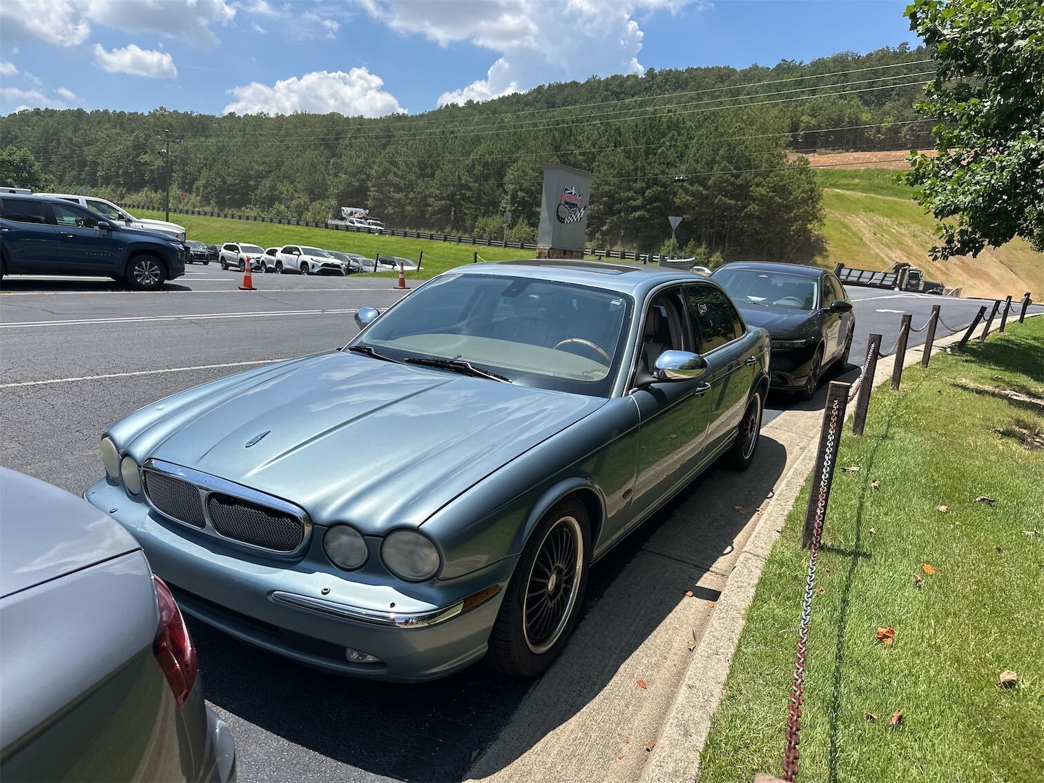 Jaguar XJ