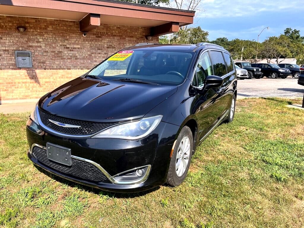 2019 CHRYSLER Pacifica