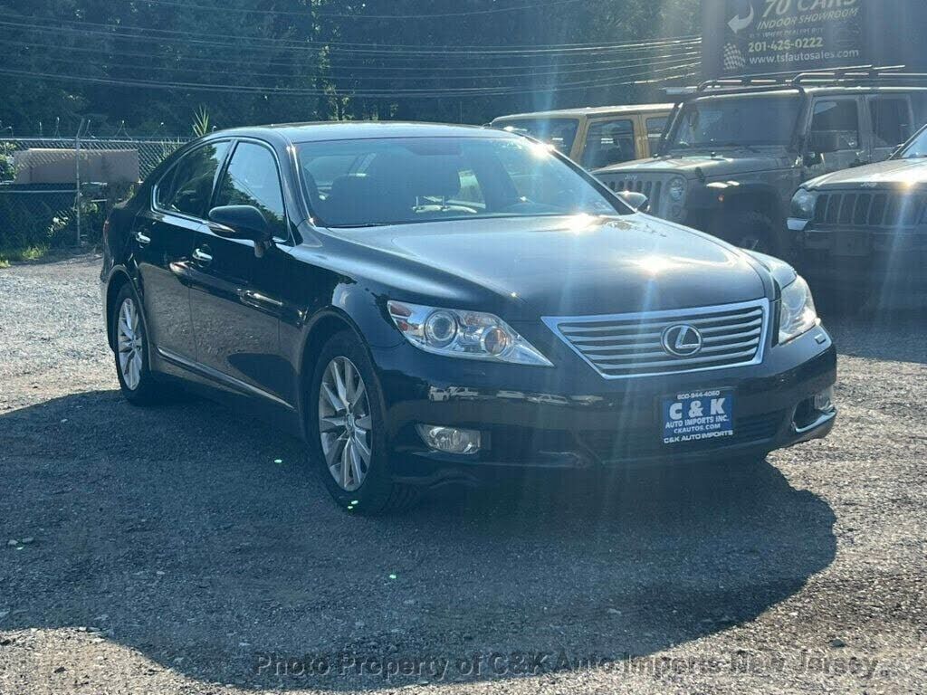 Lexus LS