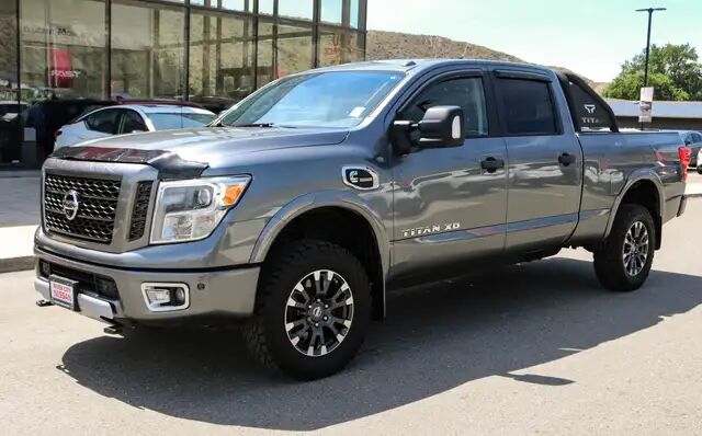 Nissan Titan