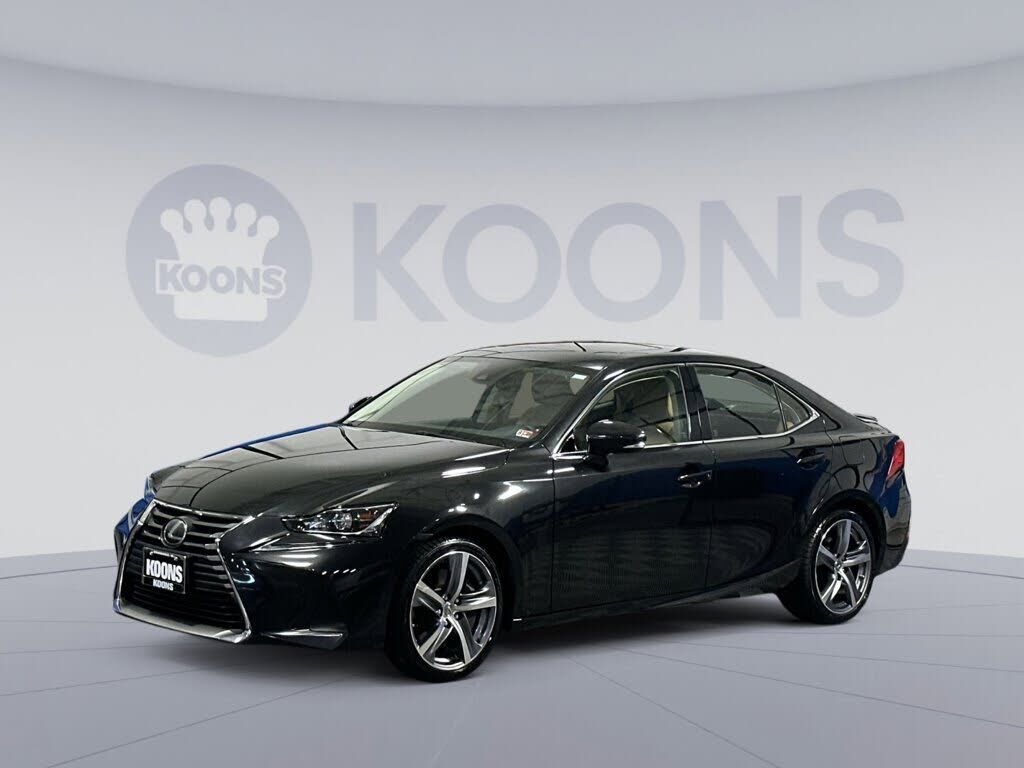 Lexus IS