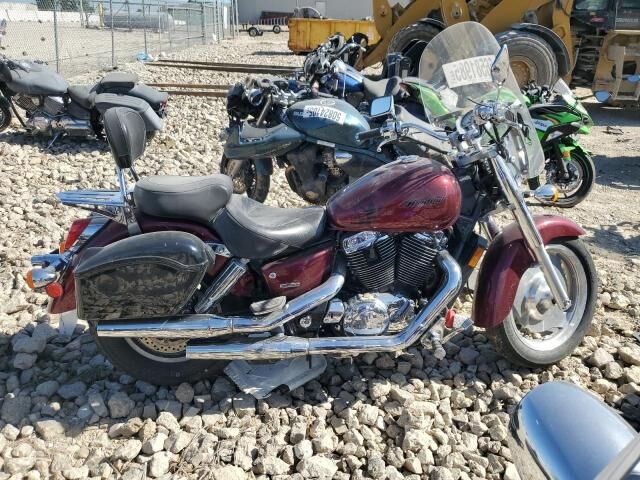 Honda VT1100C2 (SHADOW SABRE)