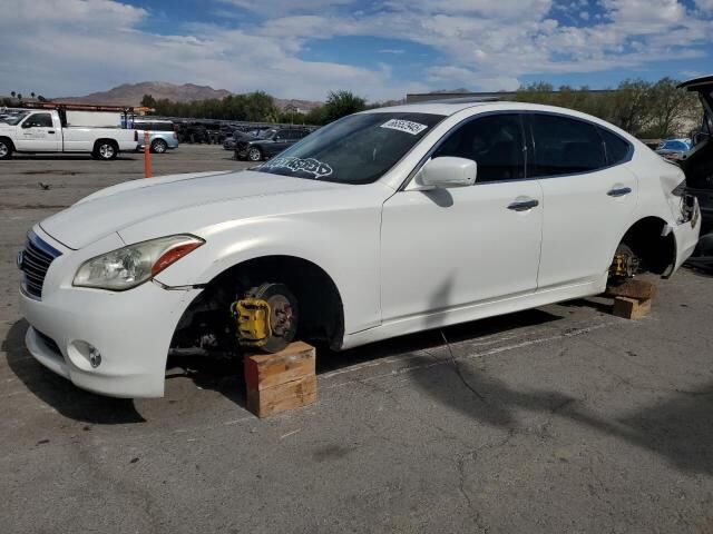Infiniti M37