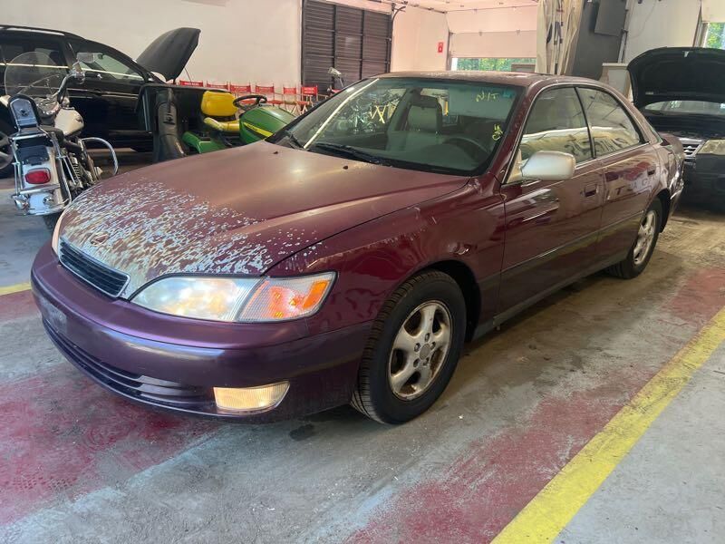 Lexus ES