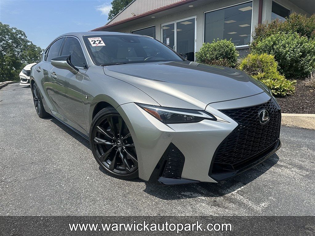 2022 LEXUS IS
