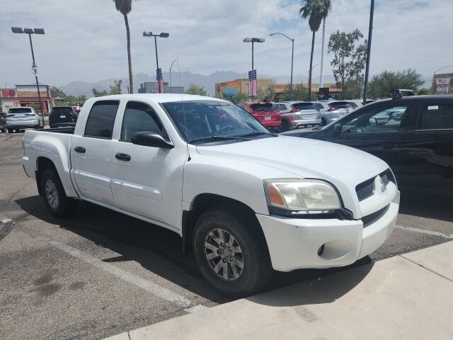 Mitsubishi Raider