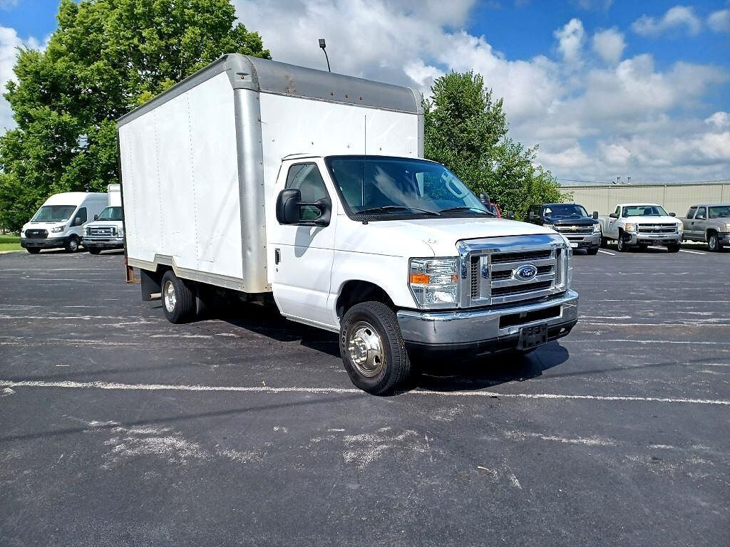 Ford E-350