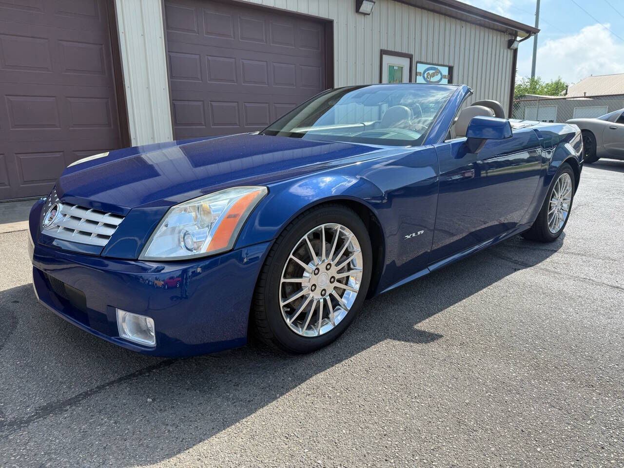 2005 CADILLAC XLR