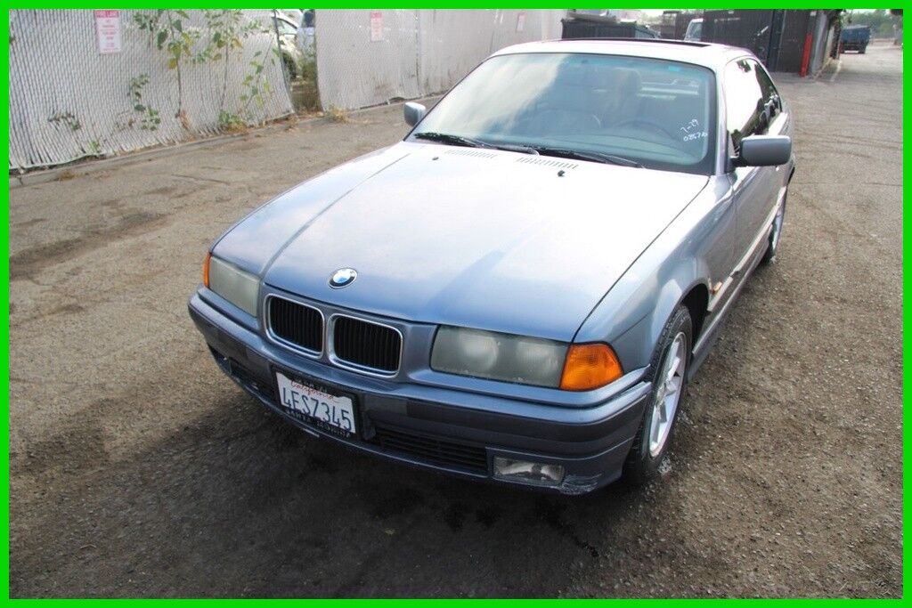 BMW 328iS