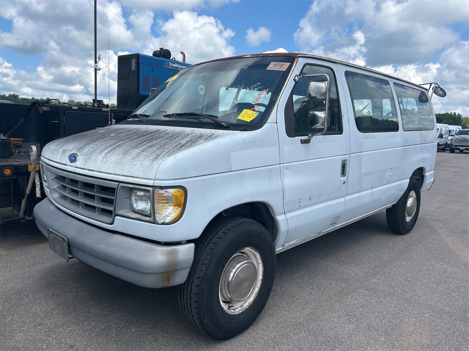 Ford E-350