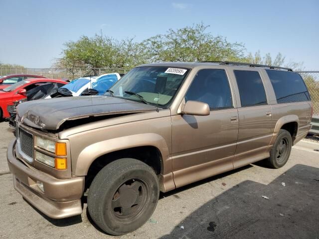 GMC Suburban