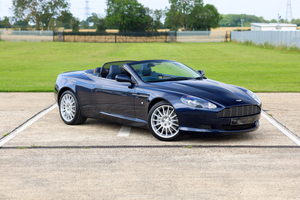 Aston Martin DB9